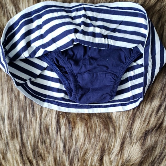 Gap - Picture 6 of 7